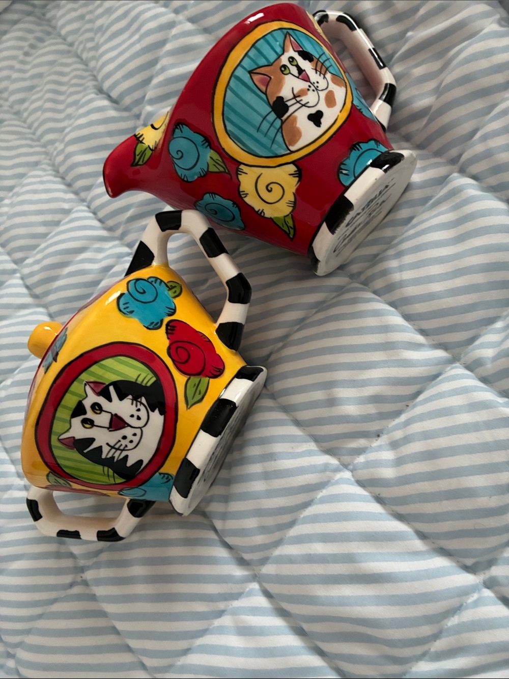 Bright Cat Ceramic Teapots Set - Yellow & Red